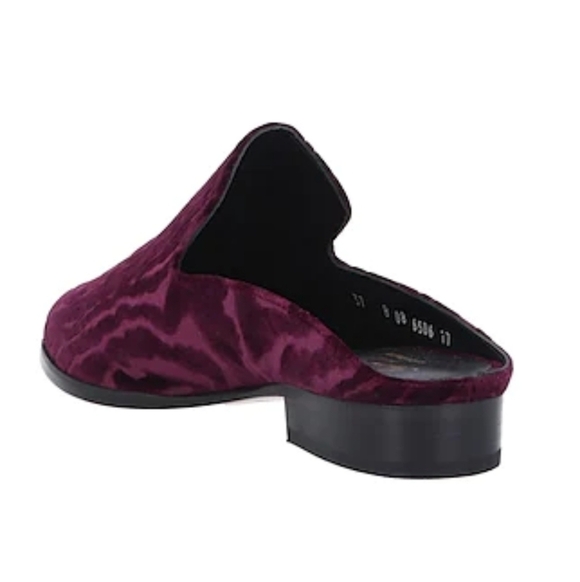 Robert Clergerie Alice Purple Plum Velvet Slip on Mules Sz 5.5 New w/ Box - Picture 12 of 15
